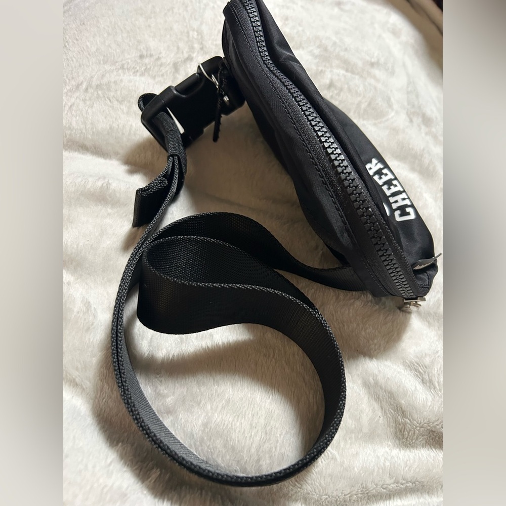 lululemon athletica Black Belt Bag - Picture 6 of 6